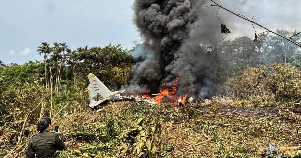 82 Feared Dead in Twin Plane Crashes Across U.S. and Colombia