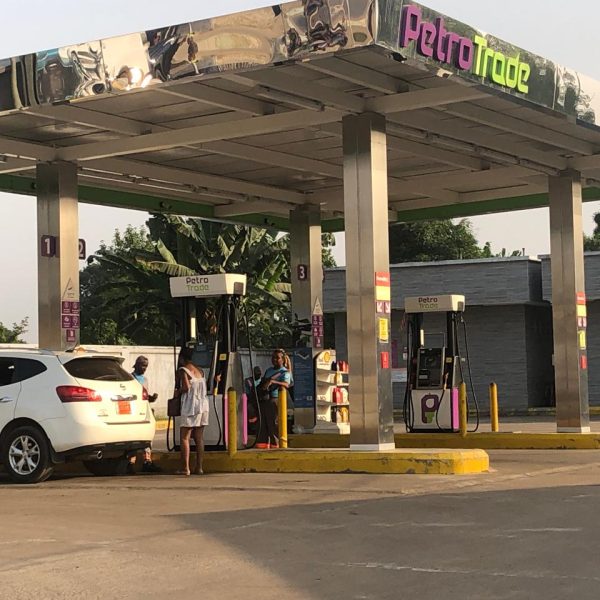 LPRC, Commerce Reduce Fuel Prices Amid Consumer Pressure