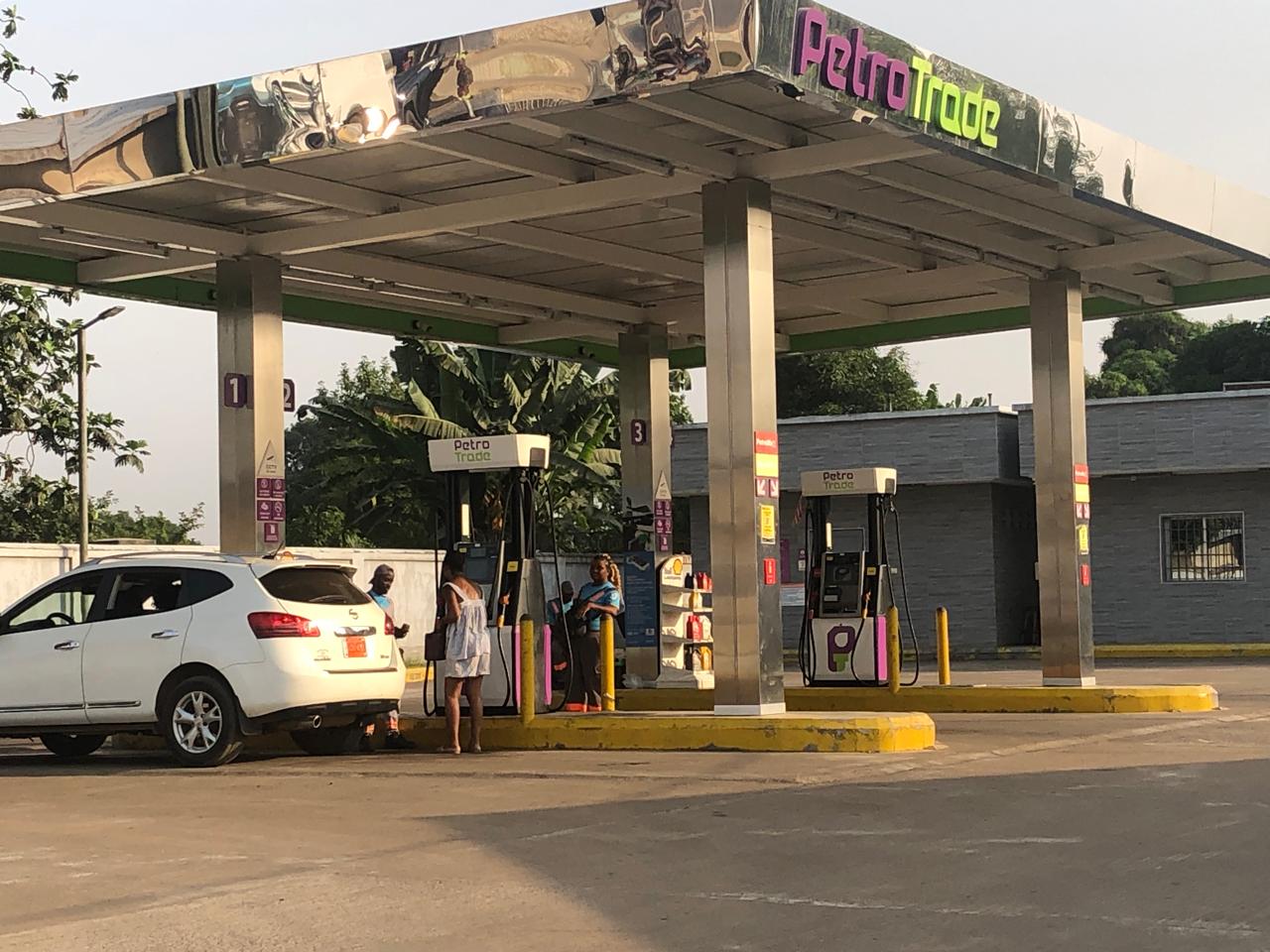 LPRC, Commerce Reduce Fuel Prices Amid Consumer Pressure