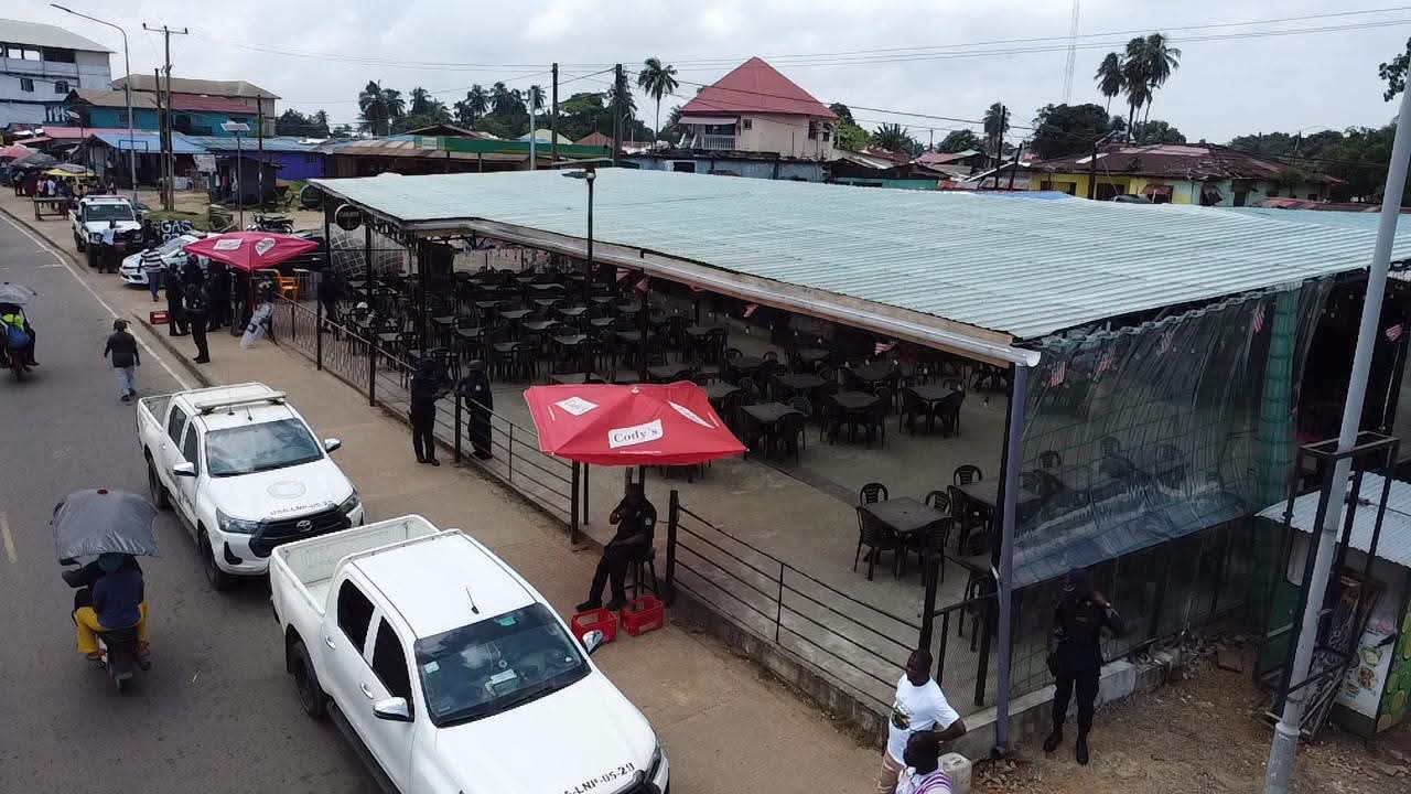 Police Surround Private Bar Over $317M Cocaine Link